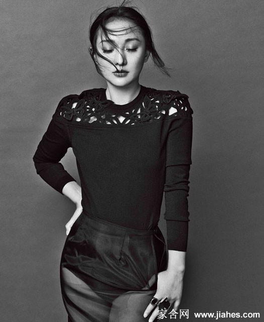 周迅低胸妩媚性感写真[7]