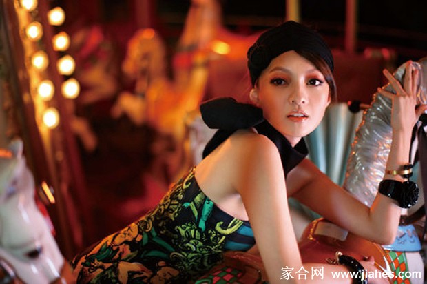 大眼睛美女张韶涵梦幻唯美写真[8]