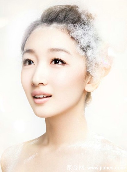 90后古典美女周冬雨写真照[2]