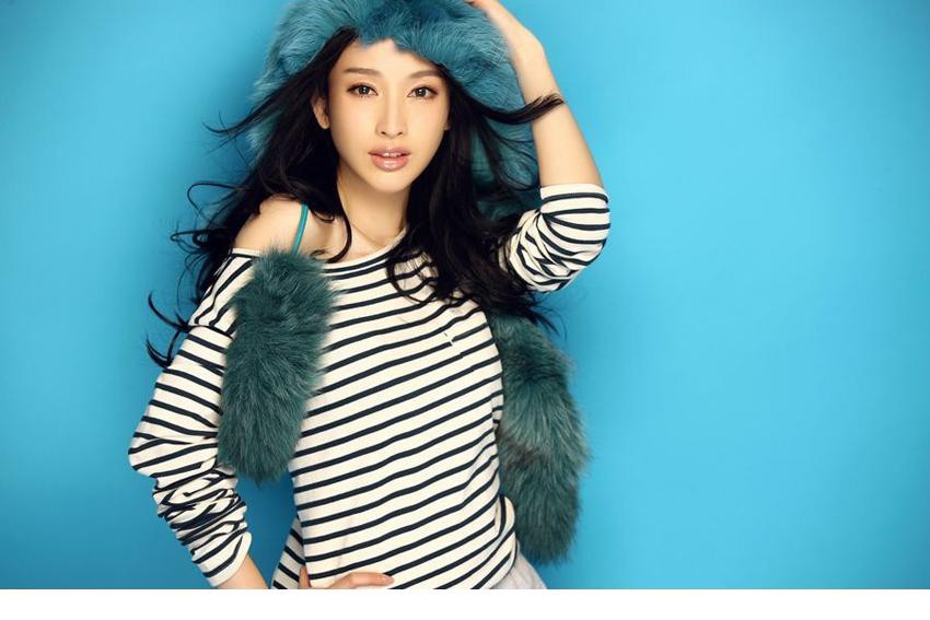张俪清新时尚靓丽写真 香肩小露甜美迷人[5]