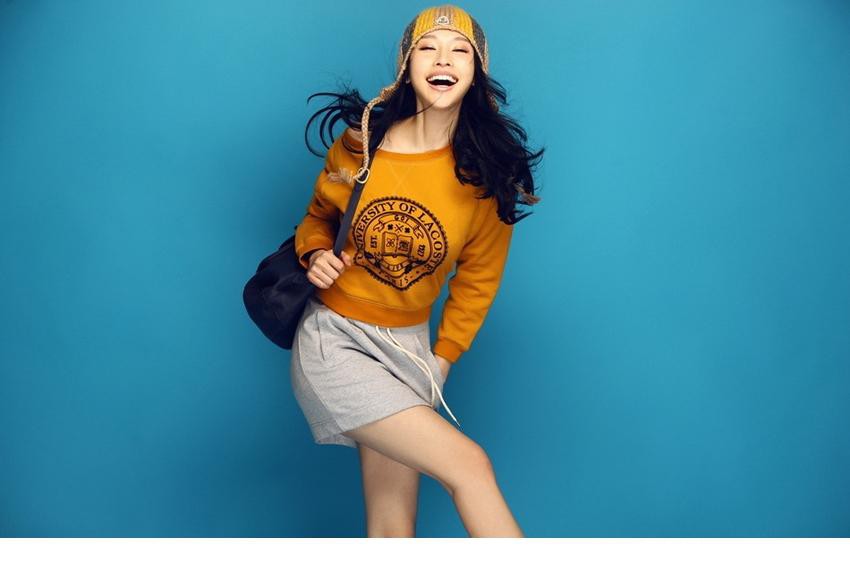 张俪清新时尚靓丽写真 香肩小露甜美迷人[7]