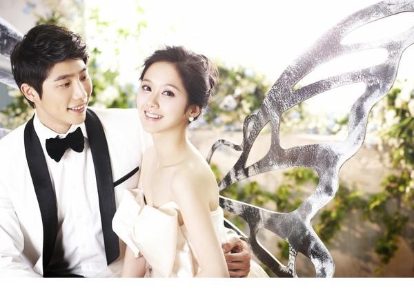张娜拉结婚唯美婚纱照片 温婉小女人柔美恬静[6]