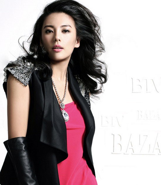 张雨绮bazaar红裙性感写真 摩登妩媚[3]