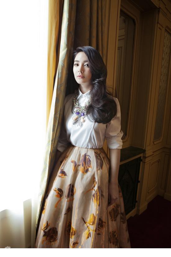 张雨绮缤纷春日写真展女人妩媚与柔美[3]