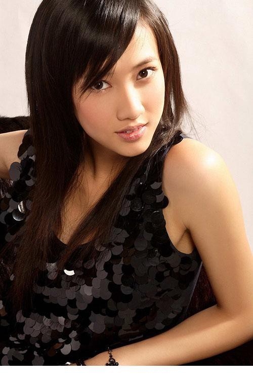 弦子性感高清写真图片[4]