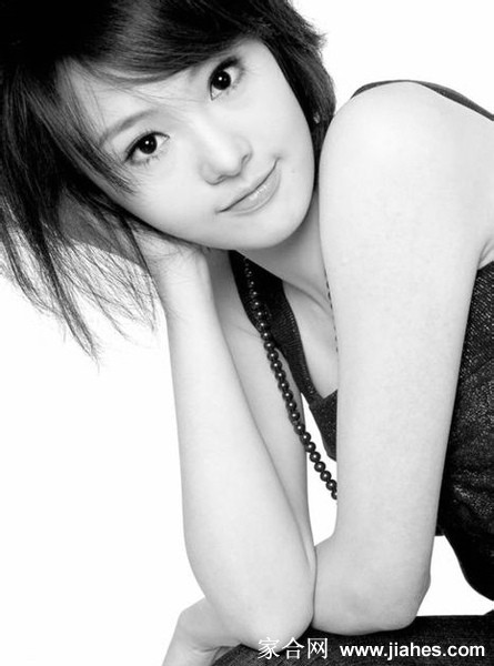 90后女演员郑爽平面写真 演绎小女人风情[2]