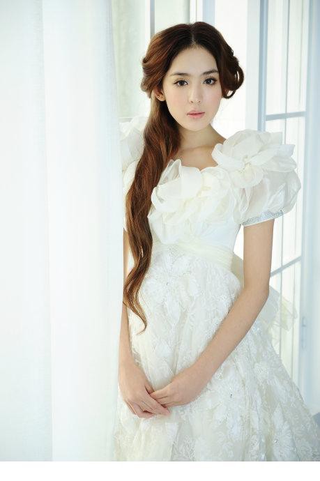新疆美女古力娜扎素颜照及高清写真[2]