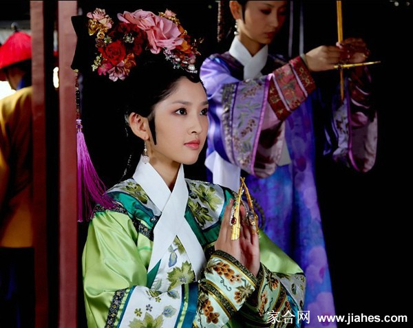 《后宫甄执》唐艺昕饰祺贵人唯美剧照[11]