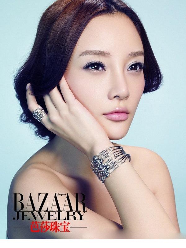 李小璐贾乃亮婚事将近 纯美贵妇气质令人心动[3]