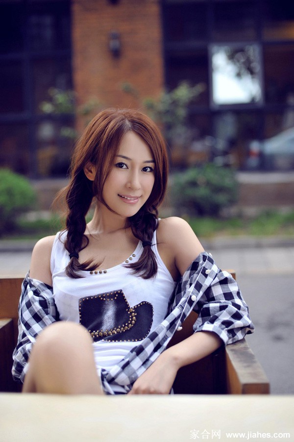 李艾佳户外性感写真[6]