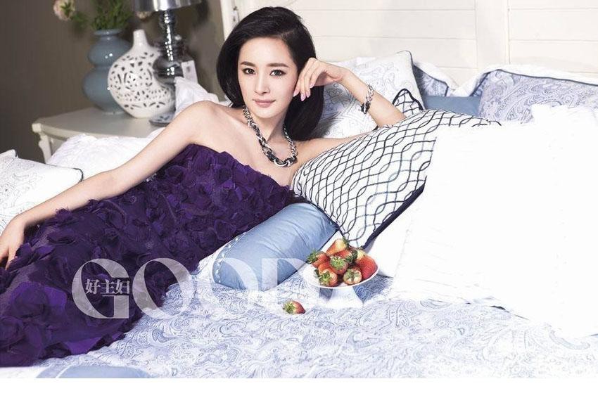 杨幂轻熟女写真性感变身欲望主妇[2]