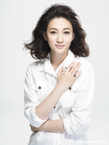 气质美女李小冉写真 尽显优雅女人味[7]