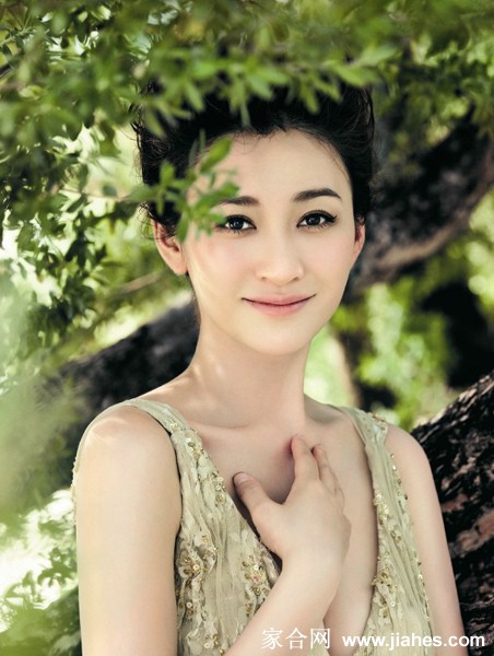 气质美女李小冉写真 尽显优雅女人味[10]