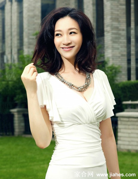 气质美女李小冉写真 尽显优雅女人味[11]