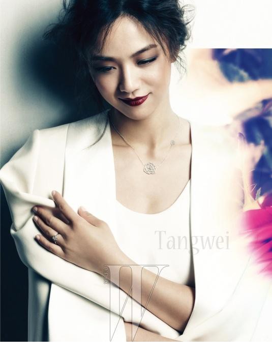 汤唯奢华珠宝拍高贵妩媚写真[2]