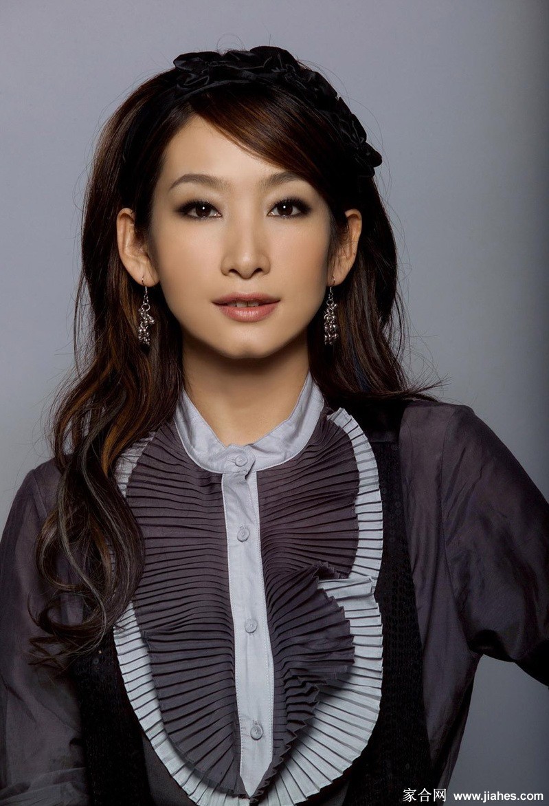 独特风韵气质女星秦海璐高清写真美女[5]