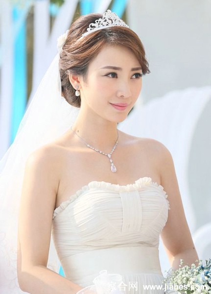 电视剧《咱们结婚吧》柳岩婚纱唯美剧照[7]