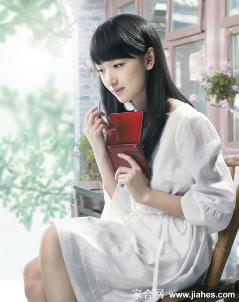 90后清纯美女周冬雨广告代言照[11]