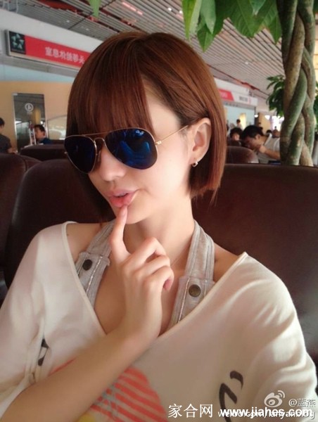 短发美女蓝燕自拍美照[5]