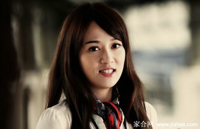 《胜女的代价》陈乔恩变时尚OL剧照[8]