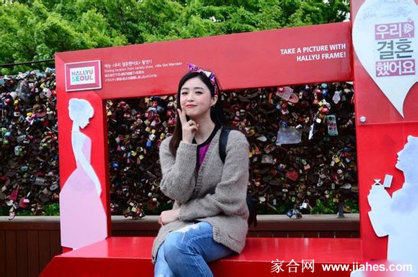 蒋欣赴韩国旅行行写照[4]