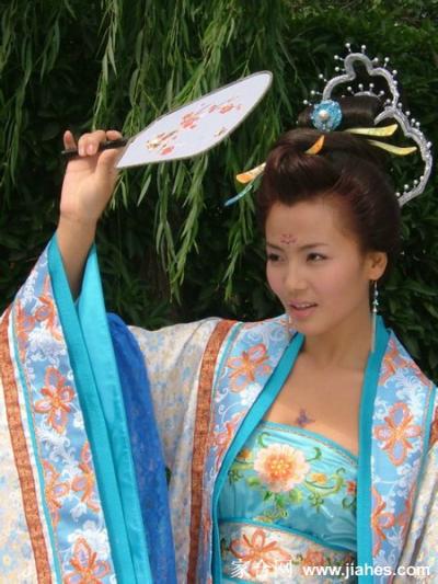 《问君能有几多愁》刘涛唯美剧照