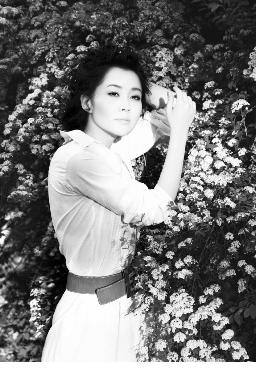 许晴时尚混搭温婉冷酷知性大美[2]