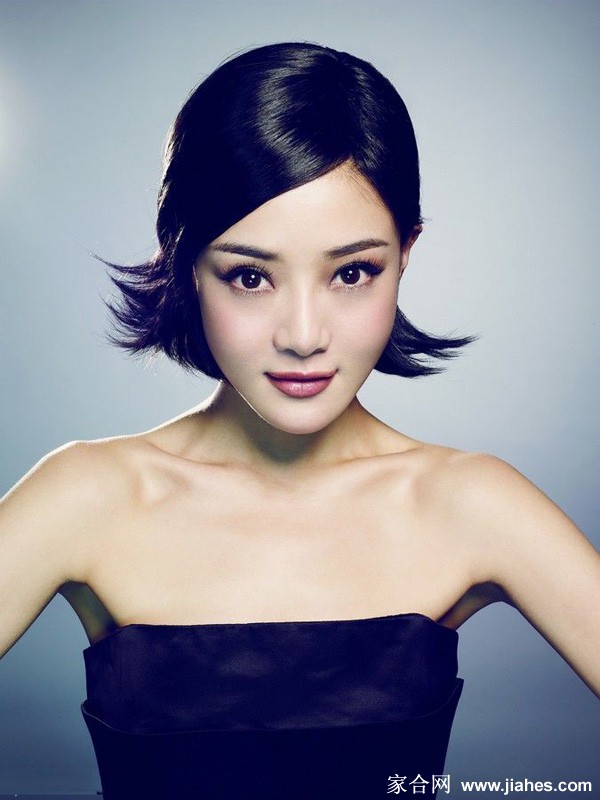 邓家佳性感红唇尽显成熟女人味[6]