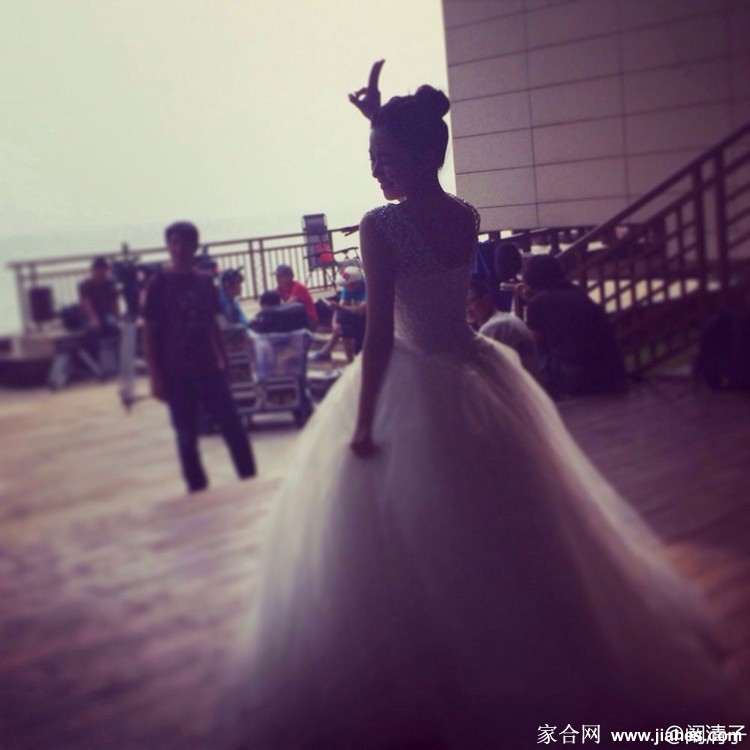 阚清子迷人婚纱照[6]