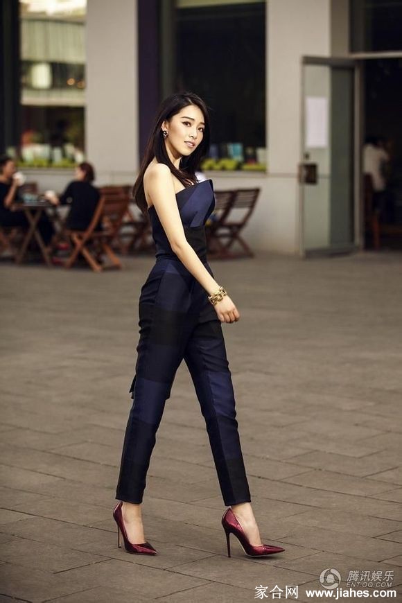 阚清子青春靓丽户外写真[7]