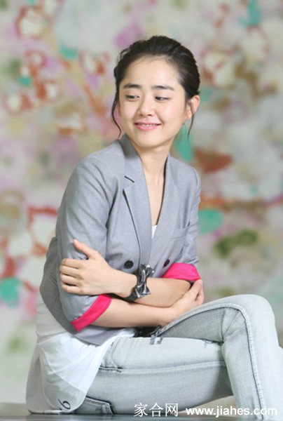 韩国女艺人文根英小清新写真[8]