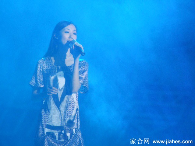 韩雪在厦门歌友会表演[4]