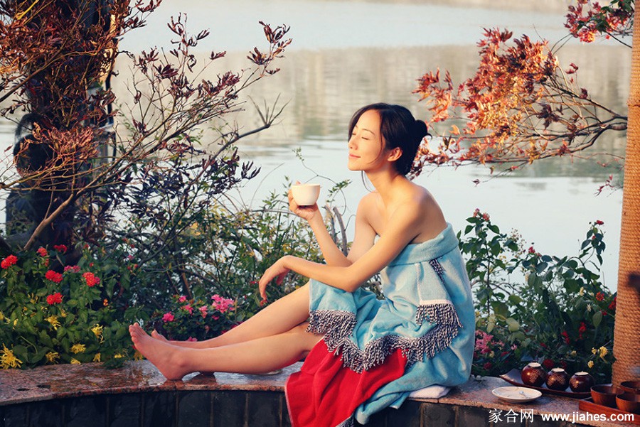 韩雪晒香艳出浴照 性感妩媚清新可人[4]