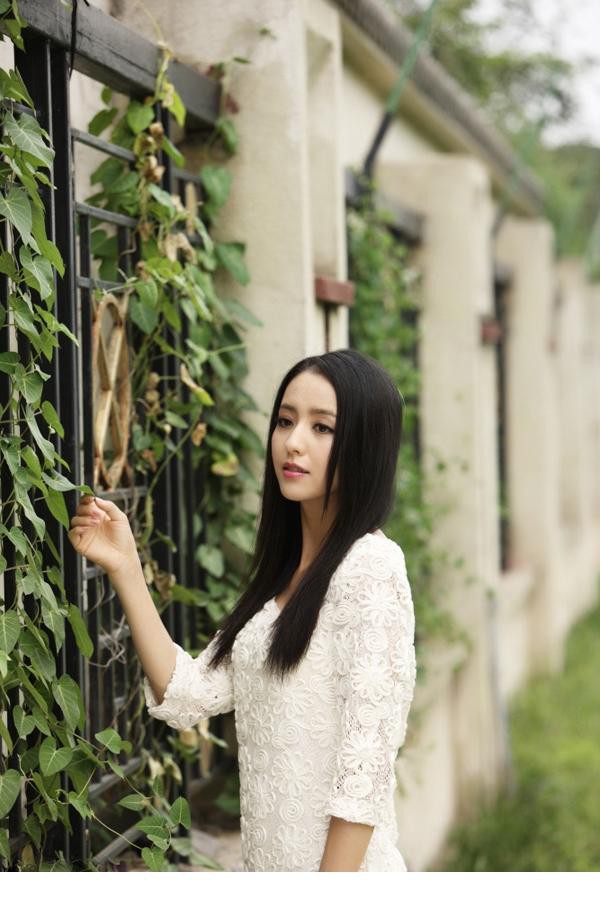 佟丽娅高清写真尽显小女人妩媚[8]