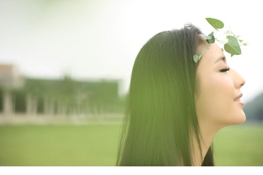 佟丽娅高清写真尽显小女人妩媚[10]