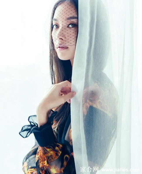 倪妮杂志写真图片 性感妖娆女人味十足[8]