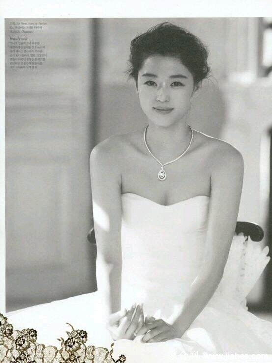 全智贤女神绝世魅力婚纱照[11]