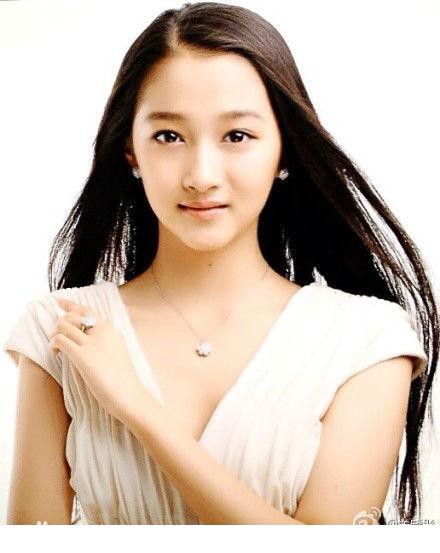 关晓彤美艳诱人写真[7]