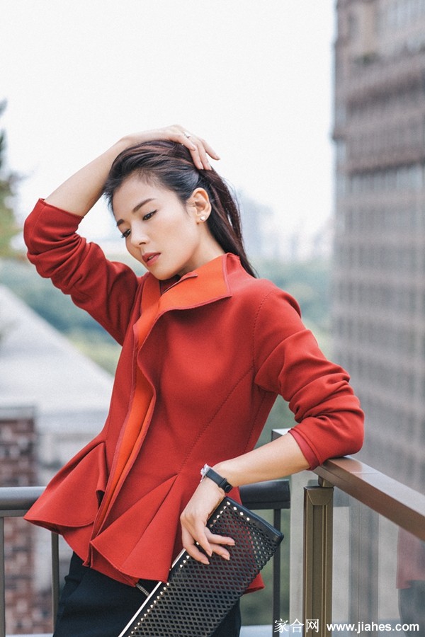 刘涛纽约时尚街拍大片 优雅女人味十足[3]