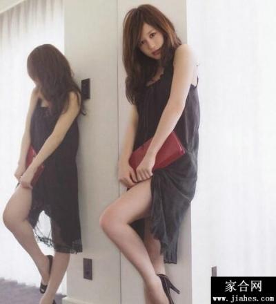 AKB48前田敦子媚眼释