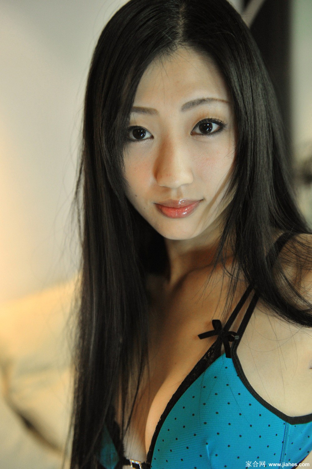 坛蜜 SM女王壇蜜乳首丸出しヌード画像[33][10]