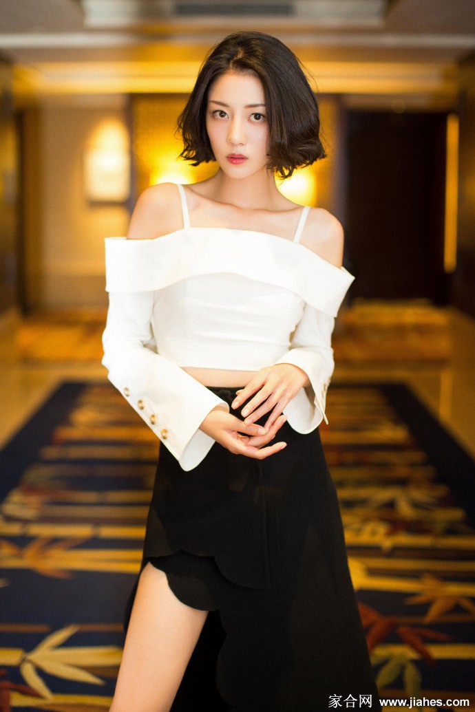 李溪芮素颜照,李溪芮黑丝袜,李溪芮恨天高,李溪芮超短裙,李溪芮脚丫,李溪芮大白腿