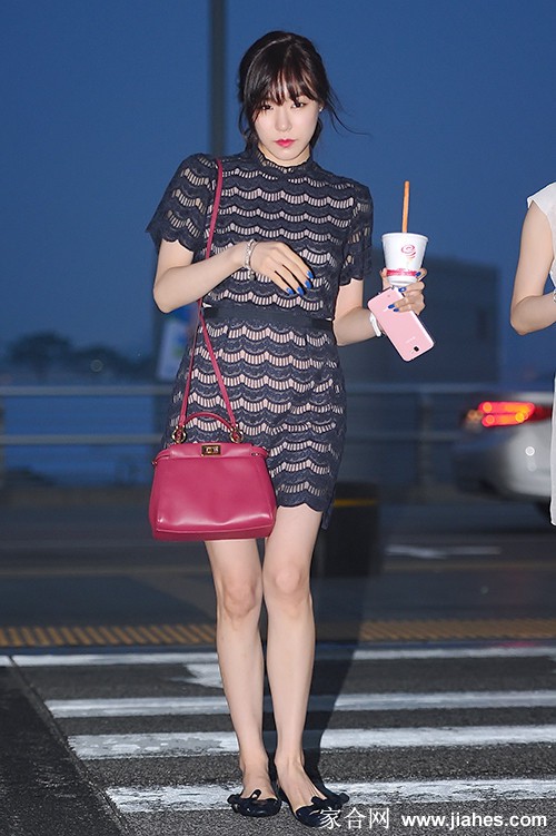 少女时代金泰妍紧身裤,现场照,走秀,代言,超美腿,露点照[11]