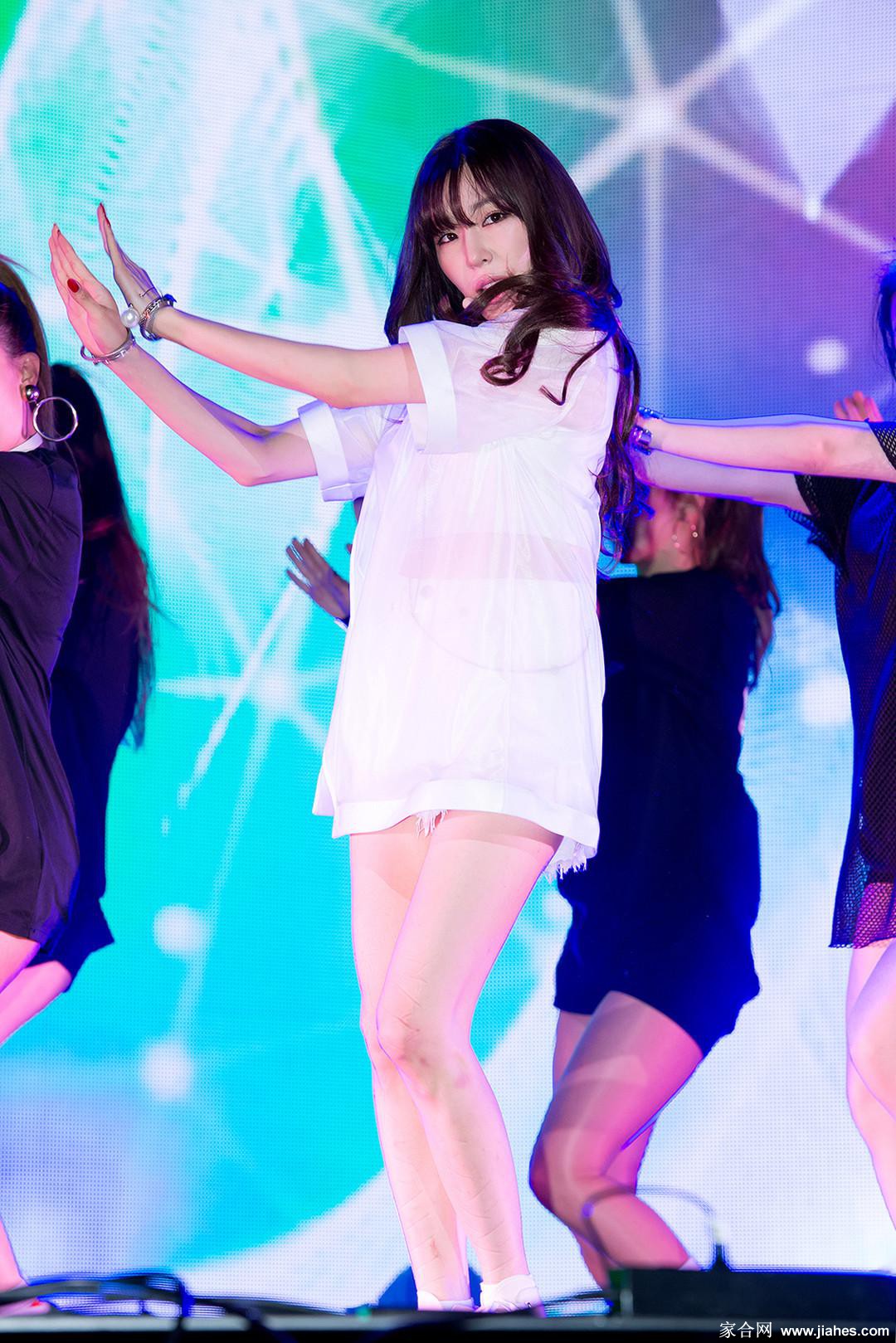 少女时代黄美英tiffany紧身裤,现场照,走秀,代言,超美腿,露点照[25]
