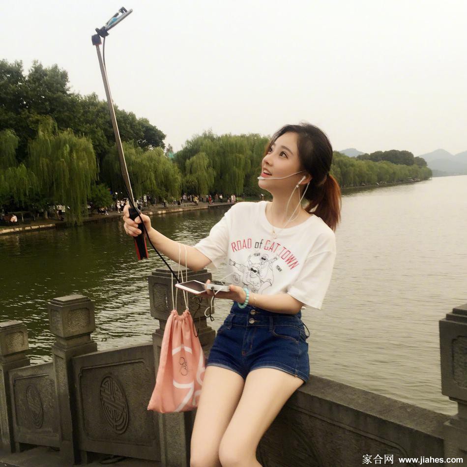 冯提莫素颜照,冯提莫黑丝袜,冯提莫恨天高,冯提莫超短裙,冯提莫脚丫,冯提莫大白腿,冯提莫紧身裤,冯提莫露点[12]