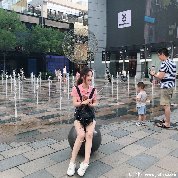 冯提莫素颜照,冯提莫黑丝袜,冯提莫恨天高,冯提莫超短裙,冯提莫脚丫,冯提莫大白腿,冯提莫紧身裤,冯提莫露点[17]