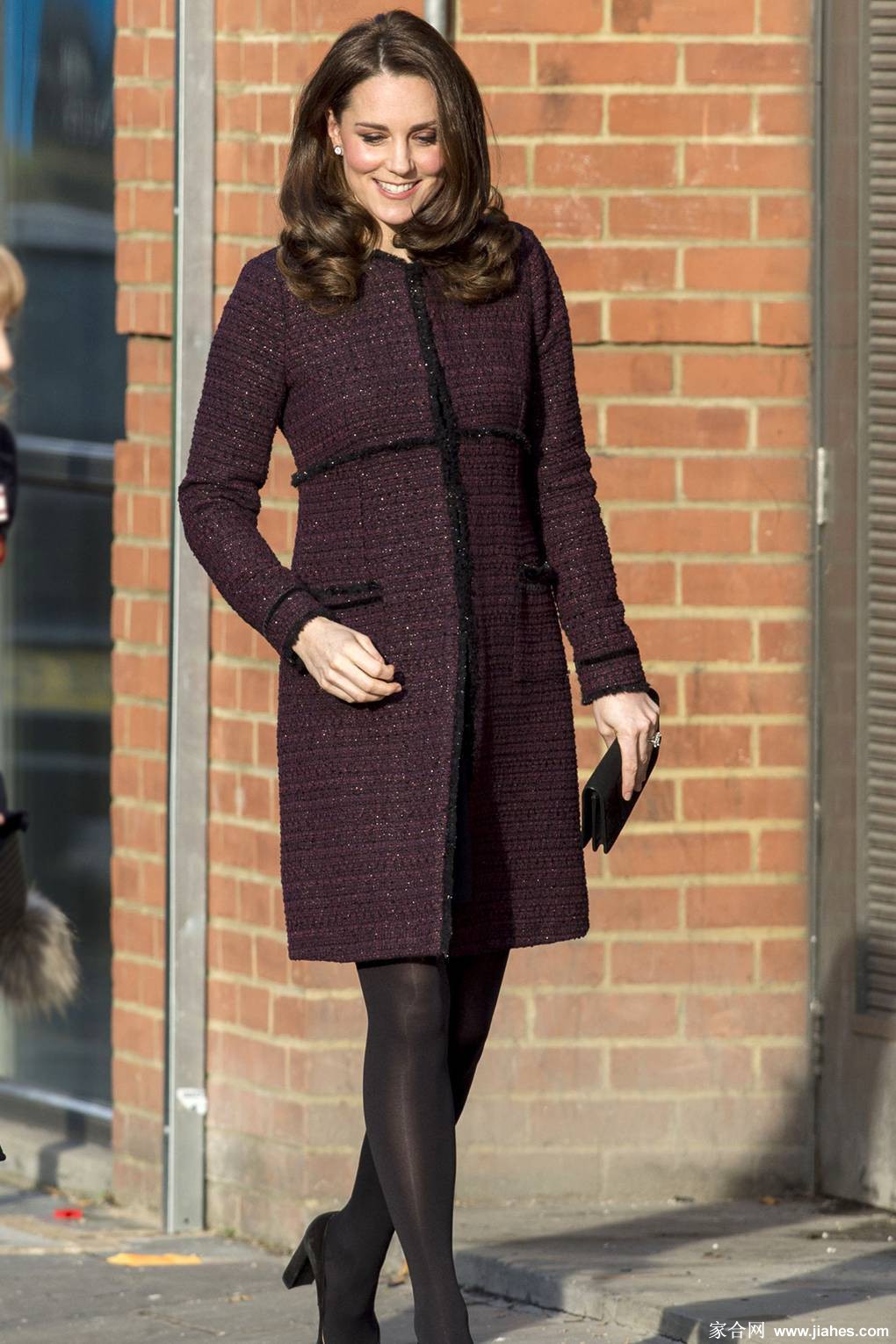 凯特・米德尔顿王妃(Kate Middleton)生活照,裸腿,高跟(highheels),长腿,黑丝(pantyhose stocking),性感照,性感短裙(upskirt)[13]