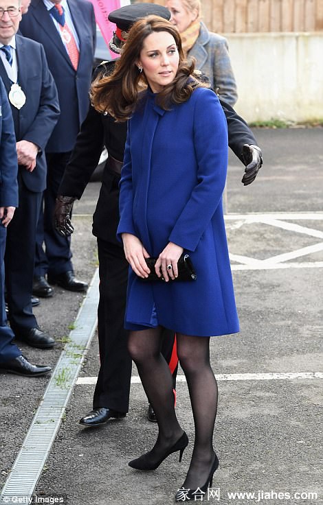 凯特・米德尔顿王妃(Kate Middleton)素颜照,黑丝袜(pantyhose tights),恨天高(highheels),超短裙(upskirt),脚丫,大白腿[10]
