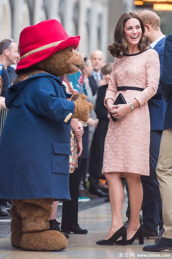 凯特・米德尔顿王妃(Kate Middleton)紧身裤(tights),私照,素颜,玉腿(sexyleg),超美足,露点照[21]