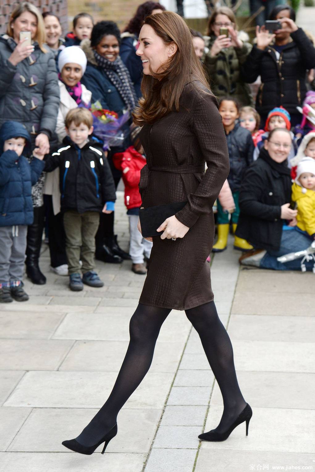 凯特・米德尔顿王妃(Kate Middleton)美脚(beautyleg),厚丝袜(pantyhose stocking),下半身,黑皮裤,美腿炮架,紧身裤(tights)[3]